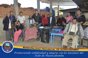 VISITA DE PROYECCIÓN SOCIAL AL ASILO DE ANCINOS DE HUANCABAMBA