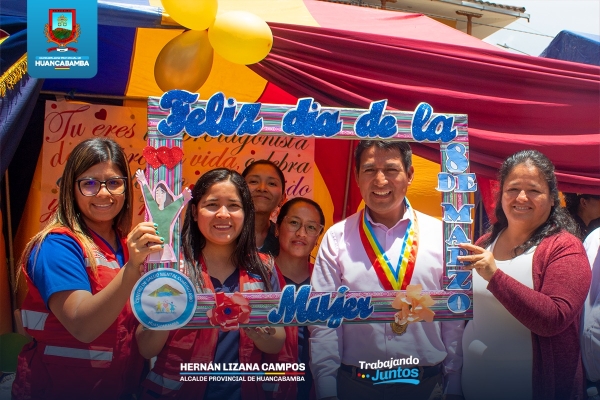 ALCALDE PROVINCIAL PARTICIPA EN FERIA INFORMATIVA EN HOMENAJE AL DÍA DE LA MUJER