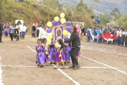 AUTORIDADES PARTICIPARON DE ACTIVIDADES COSTUMBRISTAS EN HONOR AL SEÑOR DE LOS MILAGROS EN EL C.P SALALÁ