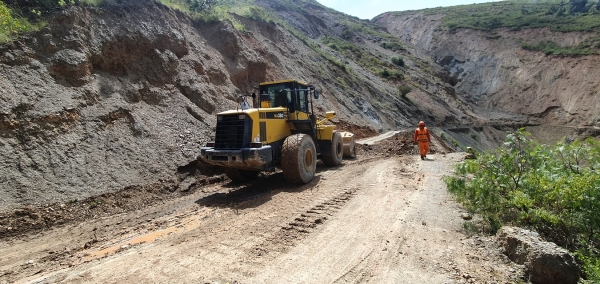 TRABAJAMOS JUNTOS PARA HABILITAR VÍAS ALTERNAS A NUESTRA CIUDAD