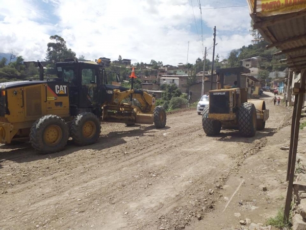 MANTENIMIENTO DE VÍAS Y OTRAS ACTIVIDADES EN HUANCABAMBA