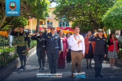 ALCALDE PROVINCIAL RINDE HOMENAJE A LA MUJER HUANCABAMBINA