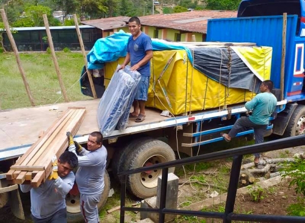 02/03/2019 - LLEGA AYUDA A HUANCABAMBA PARA DAMNIFICADOS