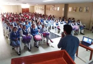 Promueve fortalecimiento de capacidades a adolescentes de Huancabamba